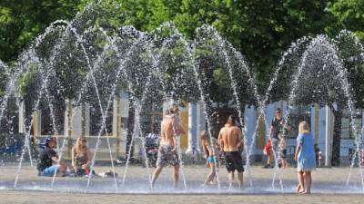 €5 000 за купание в фонтане: немцам лучше освежаться в другом месте