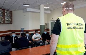 Польские пограничники задержали две группы нелегальных мигрантов из Беларуси