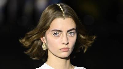 Жемчужный макияж глаз на показе Dior — ваш идеальный вариант для выходных