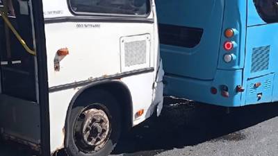 В Петербурге семь человек пострадали в ДТП с участием автобуса