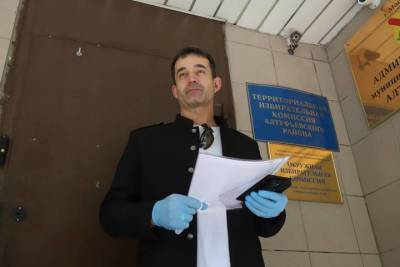 Дмитрий Певцов подал документы для регистрации кандидатом в депутаты Госдумы