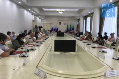 Члены Общественной палаты Дагестана обсудили ход вакцинации в регионе