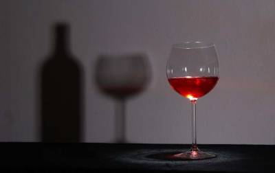 В России раскритиковали предложение ВОЗ запретить женщинам пить алкоголь
