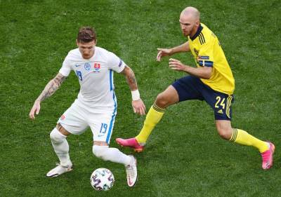 Сборная Швеции победила Словакию со счетом 1:0 в матче на Евро-2020