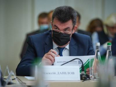 Украина ввела санкции против лиц, причастных к разработке вируса NotPetya. Они связаны со спецслужбами РФ – СНБО