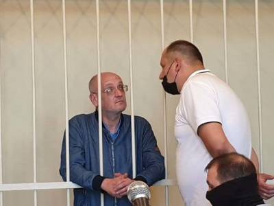Депутата петербургского ЗакСа Резника отправили под домашний арест