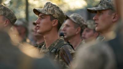 Турчинов развеял миф о мощи украинской армии