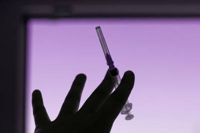 Постановлением главного санитарного врача Тульской области в регионе введена обязательная вакцинация от ковида