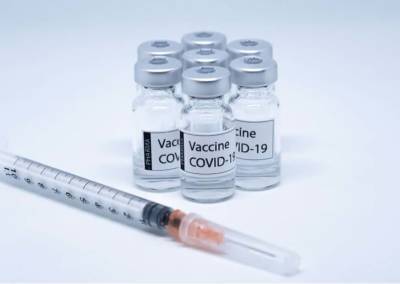 В ЕС 30% взрослого населения полностью вакцинированы от COVID-19 и мира