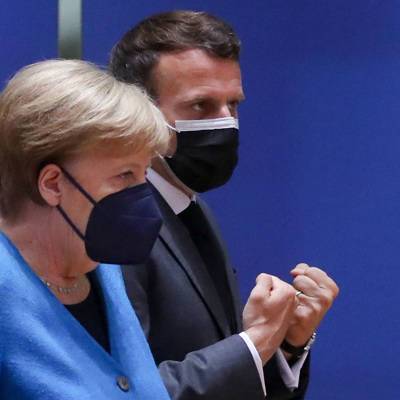 Меркель: Евросоюз должен поддерживать открытый диалог с Москвой