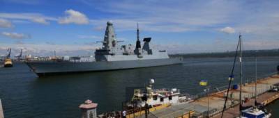 В порт Одессы зашли военные корабли НАТО Великобритании и Нидерландов