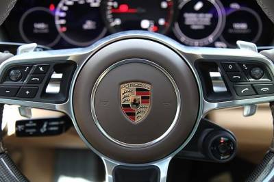 Porsche готовит уникальную программу, создающую музыку во время вождения и мира