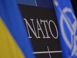 Условия для приема Украины в НАТО не сложились – глава МИД Франции