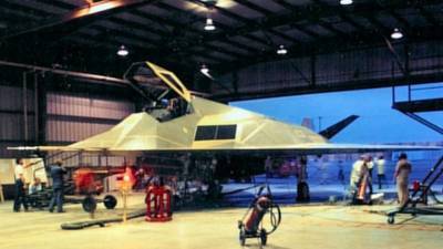 Нехарактерный камуфляж ударного самолёта: в США отмечают 40-летие первого полёта F-117