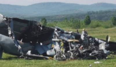 Самолет со спортсменами рухнул сразу после взлета, много погибших: первые кадры трагедии