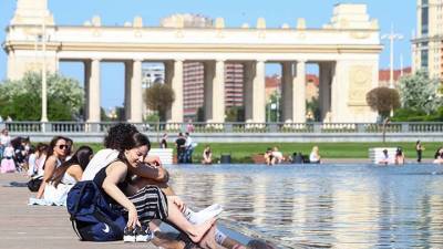 МЧС порекомендовало москвичам сократить пребывание на солнце в преддверии жары