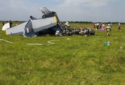 Четыре человека погибли в Кузбассе при крушении самолета Л-410