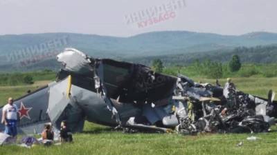 В Кемеровской области во время тренировочного полета разбился самолет Л-410 с парашютистами на борту
