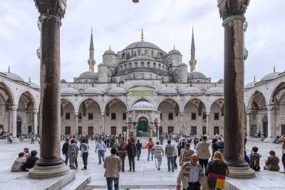 Российские туристы снова могут летать в Турцию