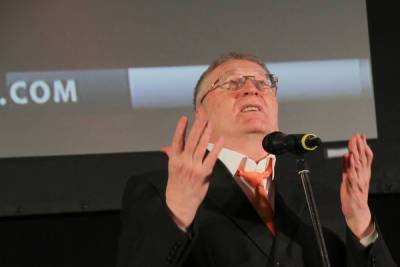 Жириновский раскритиковал использование известных людей в предвыборных кампаниях