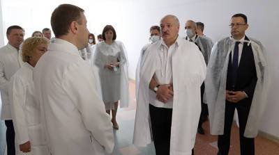 Лукашенко - медикам: врачи и учителя - зеркало любого государства, будьте достойны этого звания