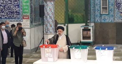 У Ирана новый президент: на выборах побеждает ультраконсерватор и проповедник Эбрахим Раиси