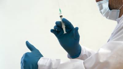 Власти Санкт-Петербурга не исключили введения обязательной COVID-вакцинации