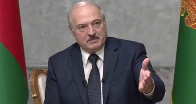 Лукашенко пригрозил закрыть Беларусь для авиарейсов из Украины
