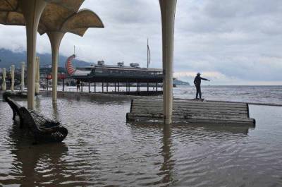 Крым еще не успел оправиться от потопа – объявлено очередное штормовое предупреждение