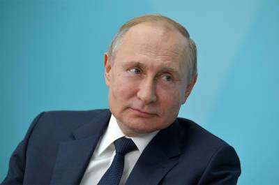 «Единой России» принадлежит ключевая роль в консолидации общества вокруг общенациональной повестки, заявил Путин