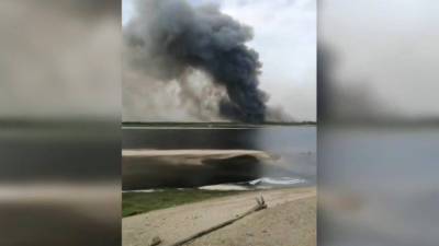 Новости на "России 24". Больше тысячи человек тушат лесные пожары в Якутии