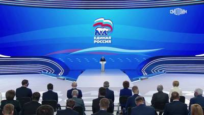 Путин: нужно поддержать граждан, повысить их доходы