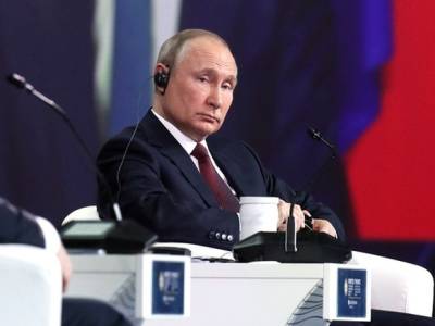Путин раздал предвыборные обещания на съезде правящей партии