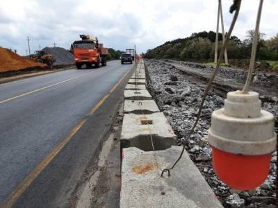 На Данковской трассе у Сухой Лубны демонтируют шоссе (фото)