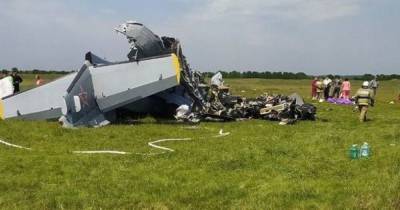 В России разбился самолет с парашютистами: 9 погибших