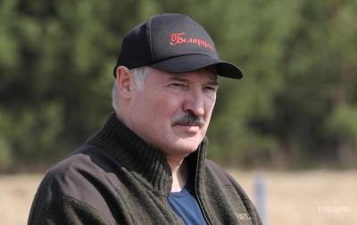 Лукашенко запретил принимать в Беларуси самолеты из Украины