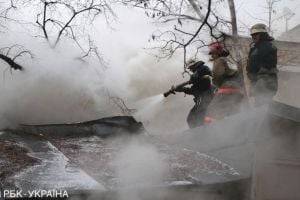 В Ужгороде случился масштабный пожар в таборе ромов