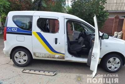 На Запорожье подозреваемый избил полицейского и разгромил его машину