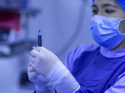 Япония ускоряет вакцинацию перед Олимпиадой - unn.com.ua - Киев - Япония