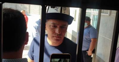 Арестованный экс-премьер Киргизии успел сказать на русском языке: «Полный беспредел!»