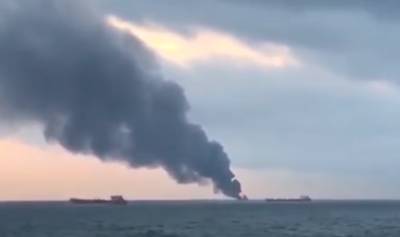 В Иране сообщили о пожаре на корабле военно-морских сил