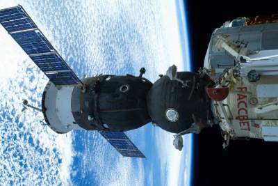 Российские космонавты начали первый в этом году выход в открытый космос