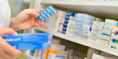 Несетевым аптекам разрешили продавать лекарства дистанционно с 1 сентября