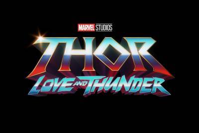 Крис Хемсворт - Наталя Портман - Marvel завершила съемки нового «Тора» — премьера запланирована на 5 мая 2022 года - itc.ua