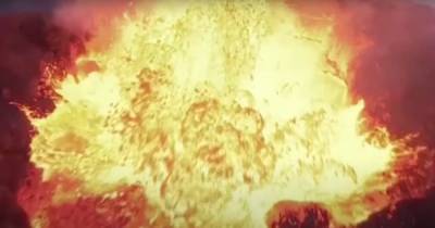 Снял потрясающее видео: в извергающий вулкан Фаградальсфьядль снова упал дрон
