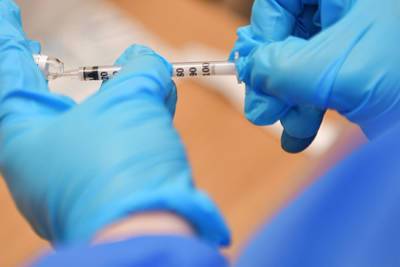 Россия сможет создавать вакцины от новых инфекций за четыре месяца