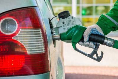 Кабмин намерен поднять предельную цену продажи бензина и дизтоплива примерно на 0,6 грн/л