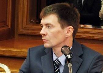 От новосибирского депутата потребовали извинений после высказываний о стрельбе в Мошково