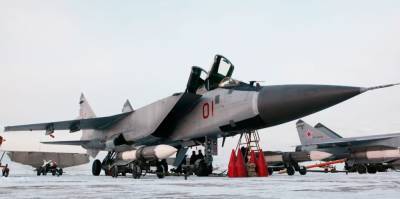 Эксперт из США рассказал об «охоте» российских МиГ-31 за самолётами-шпионами НАТО