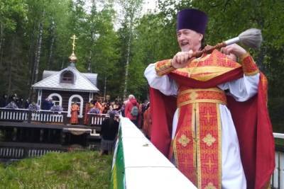 Стартовал XXII Волжский крестный ход в честь 500-летия обретения мощей Макария Калязинского